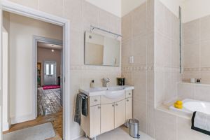 Photo 21- click for photo gallery